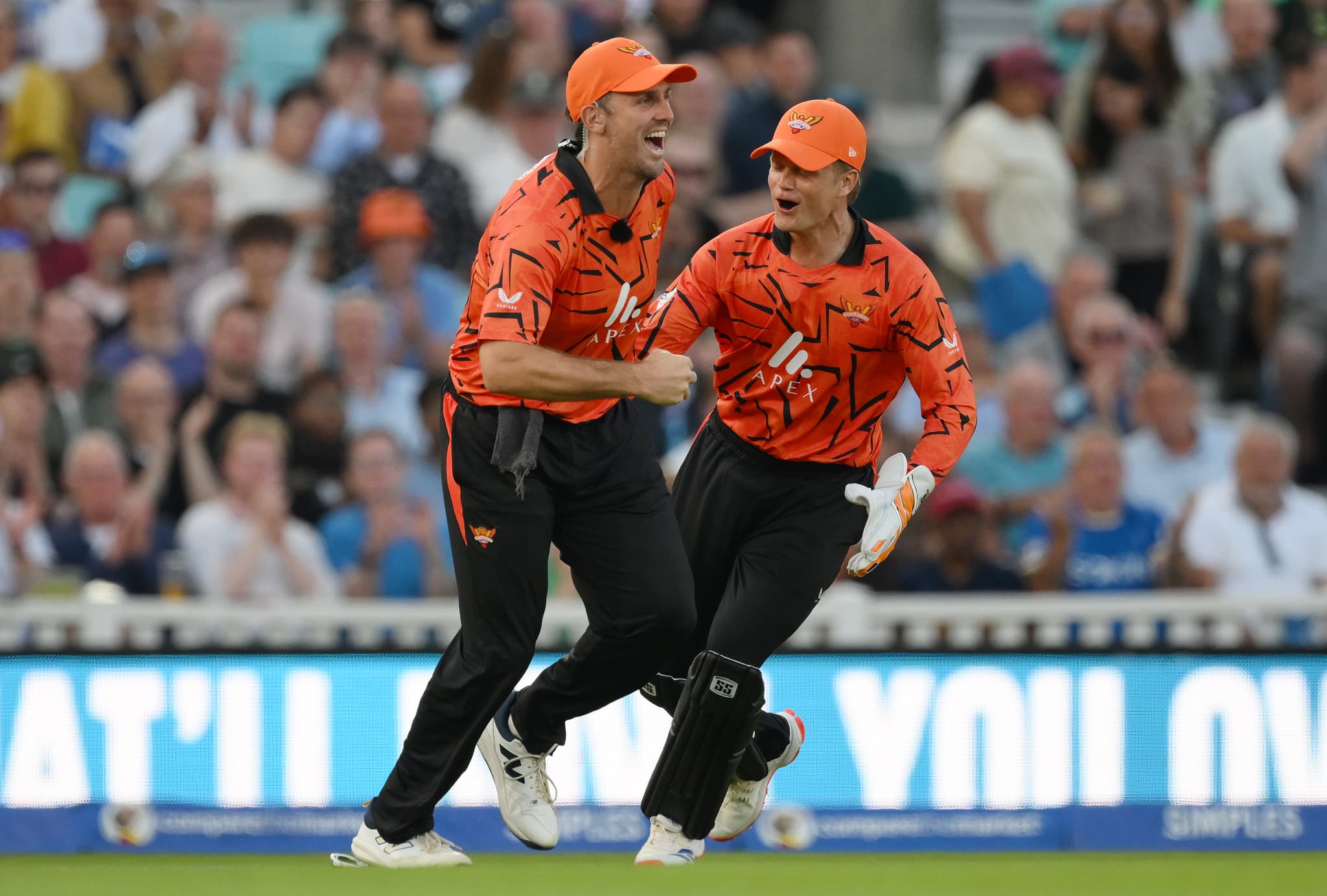 SunRisers Leeds vs Manchester Super Giants match banner